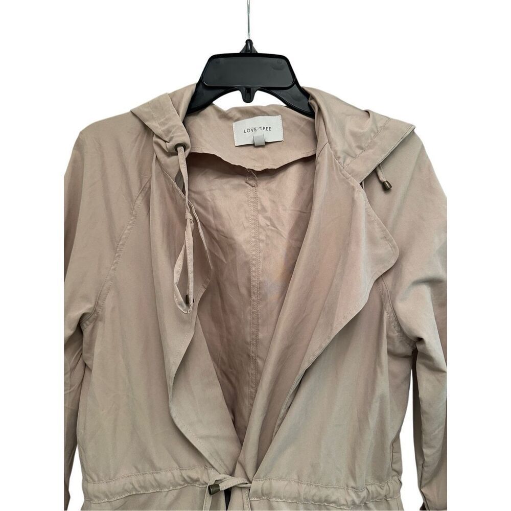 Love Tree light trench coat w/ hood in tan- size M - Picture 5 of 10
